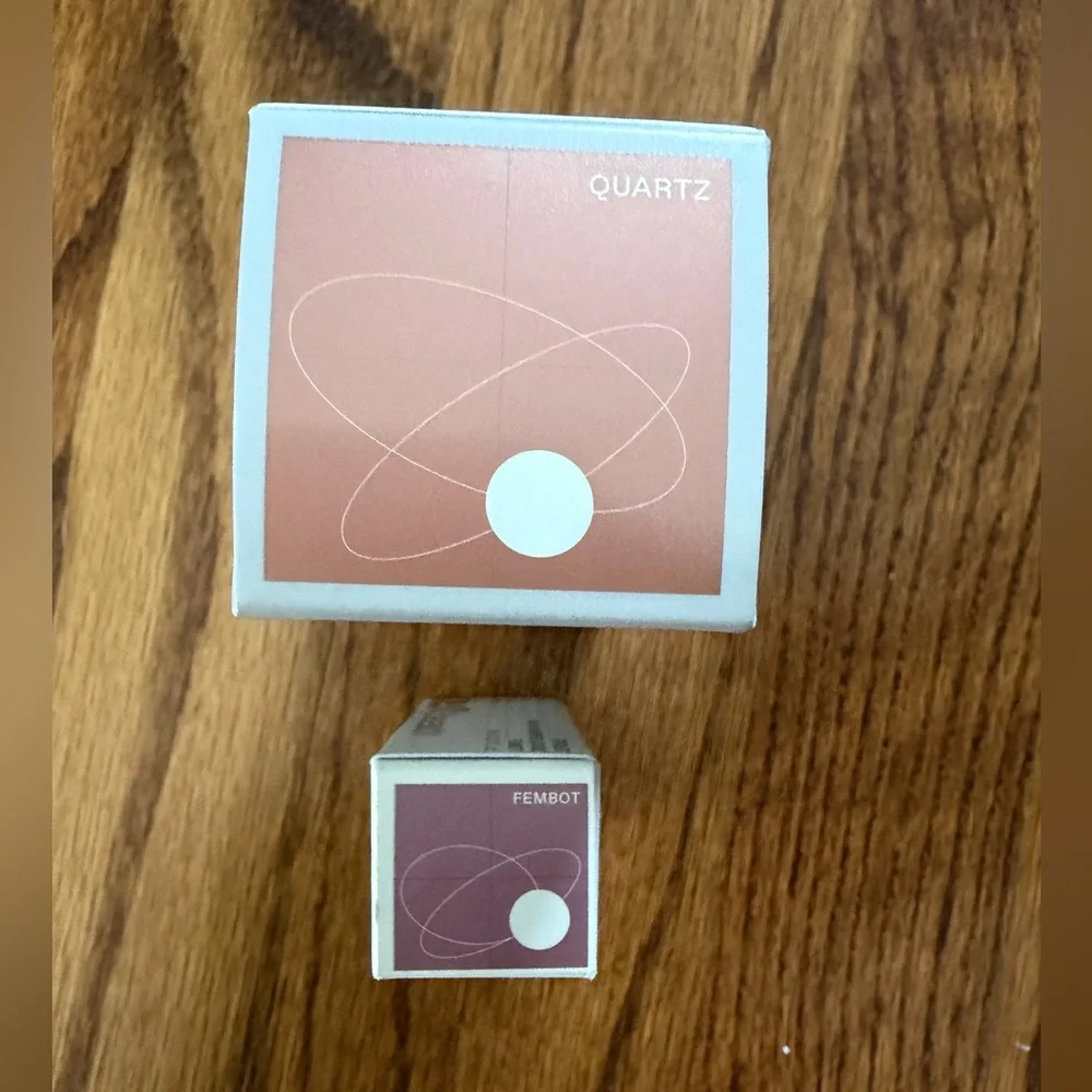 r.e.m. beauty Dream Glow Highlighter & Starlet Liquid Eyeshadow